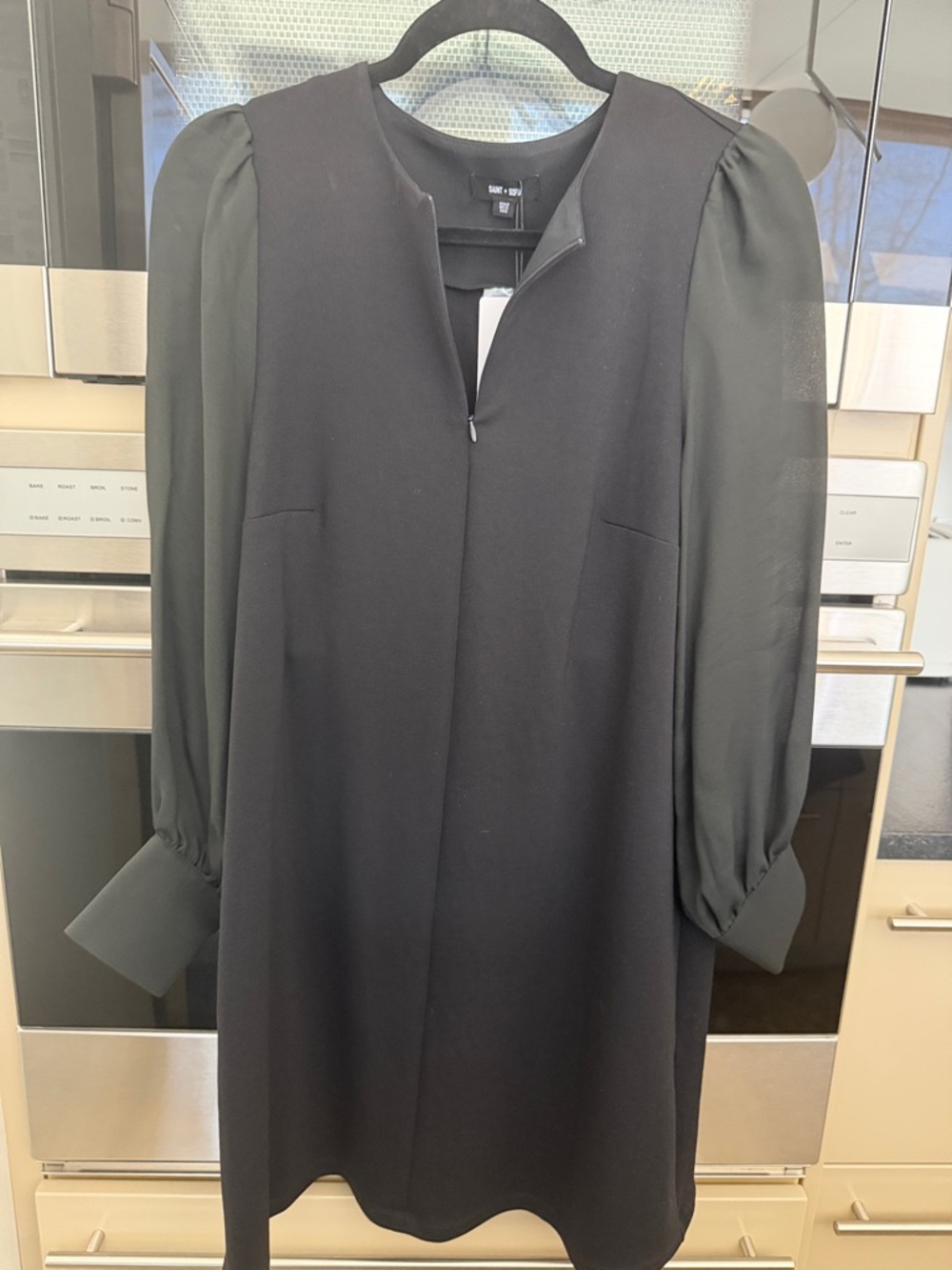 Black Puff-Sleeve Long-Sleeve Shift Dress